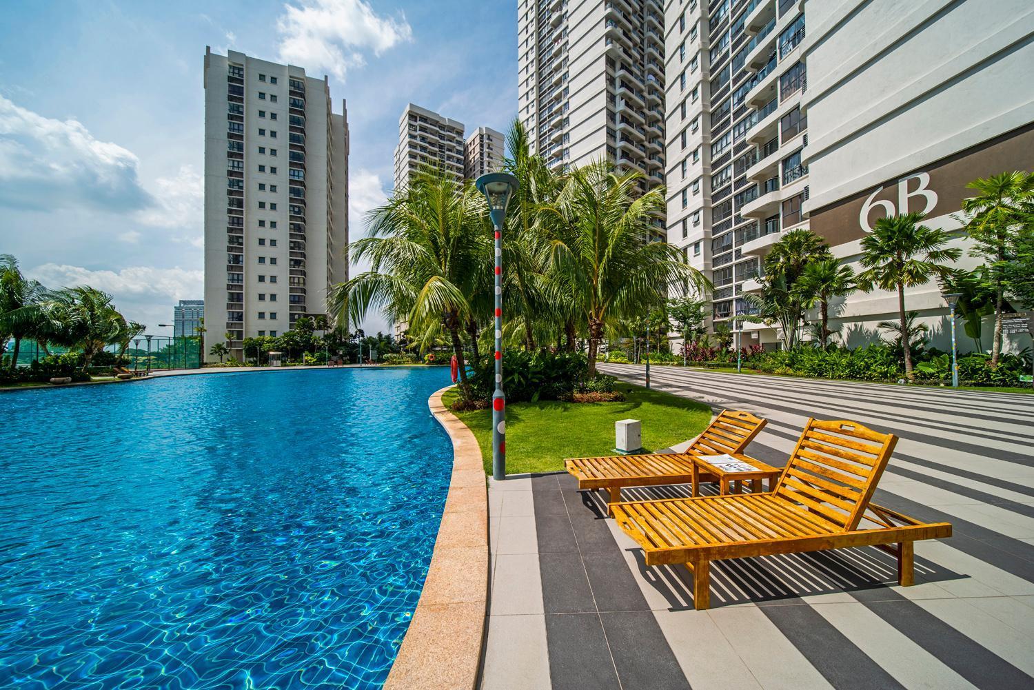 Country Garden Balinese @danga Bay Apartment